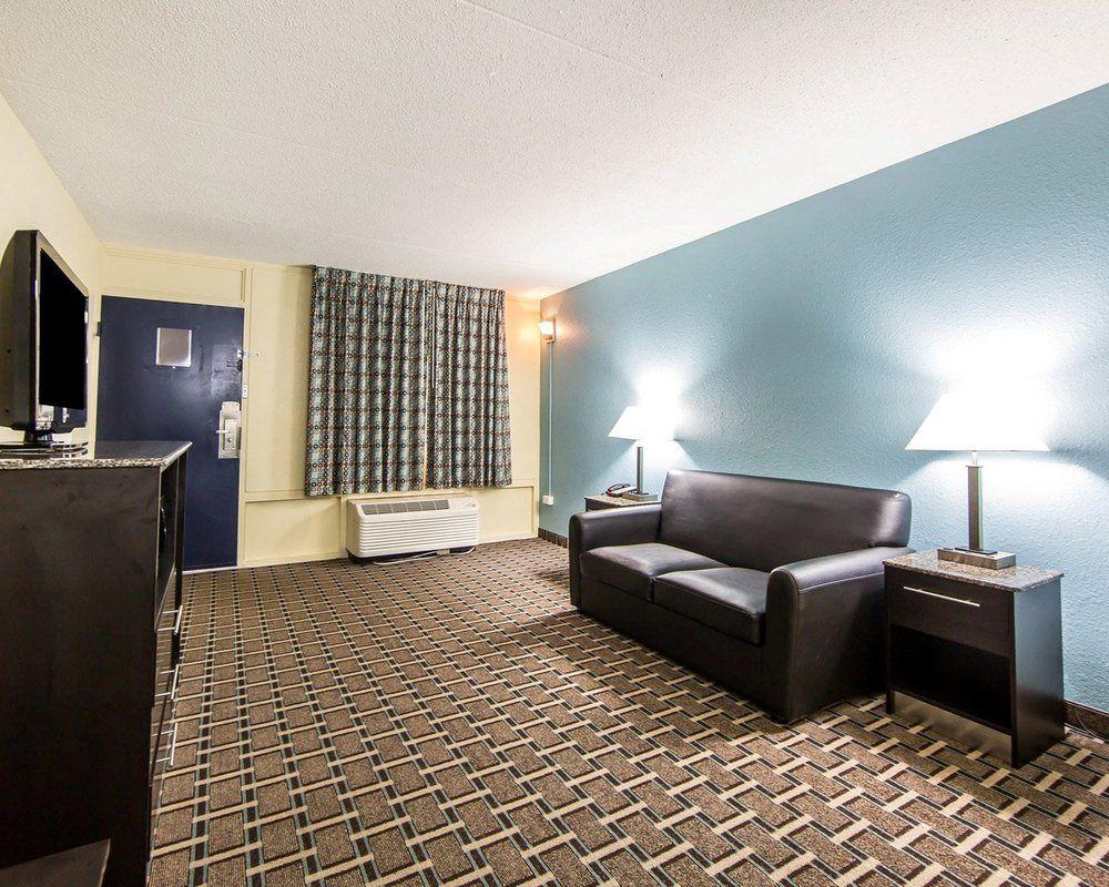Oyo Hotel Knoxville Tn Cedar Bluff I-40 Exterior foto
