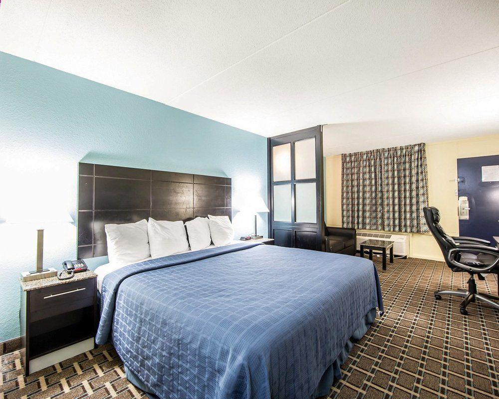 Oyo Hotel Knoxville Tn Cedar Bluff I-40 Exterior foto