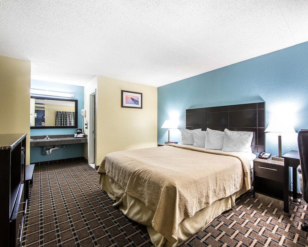 Oyo Hotel Knoxville Tn Cedar Bluff I-40 Exterior foto