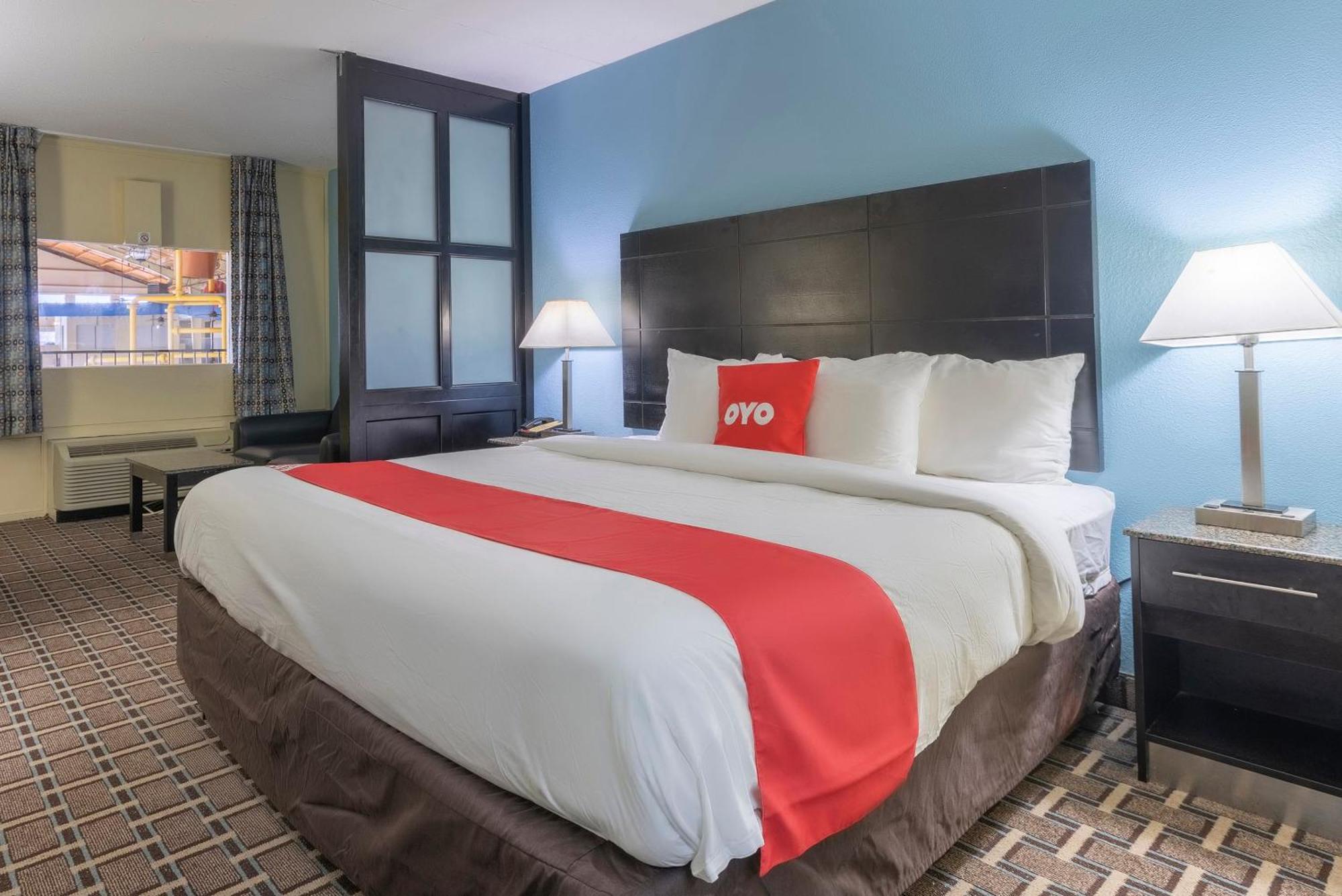 Oyo Hotel Knoxville Tn Cedar Bluff I-40 Exterior foto