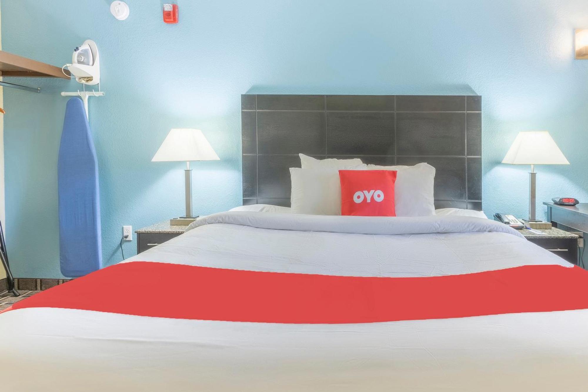 Oyo Hotel Knoxville Tn Cedar Bluff I-40 Exterior foto