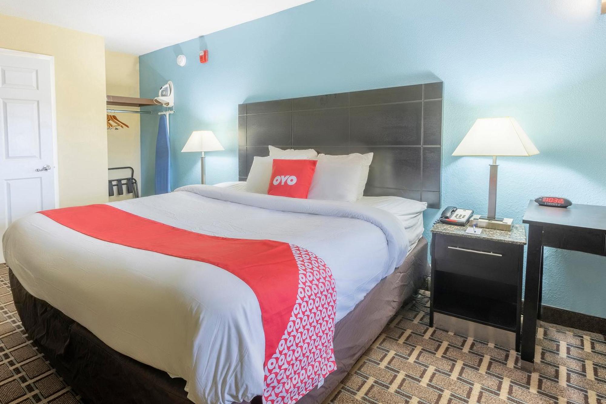 Oyo Hotel Knoxville Tn Cedar Bluff I-40 Exterior foto