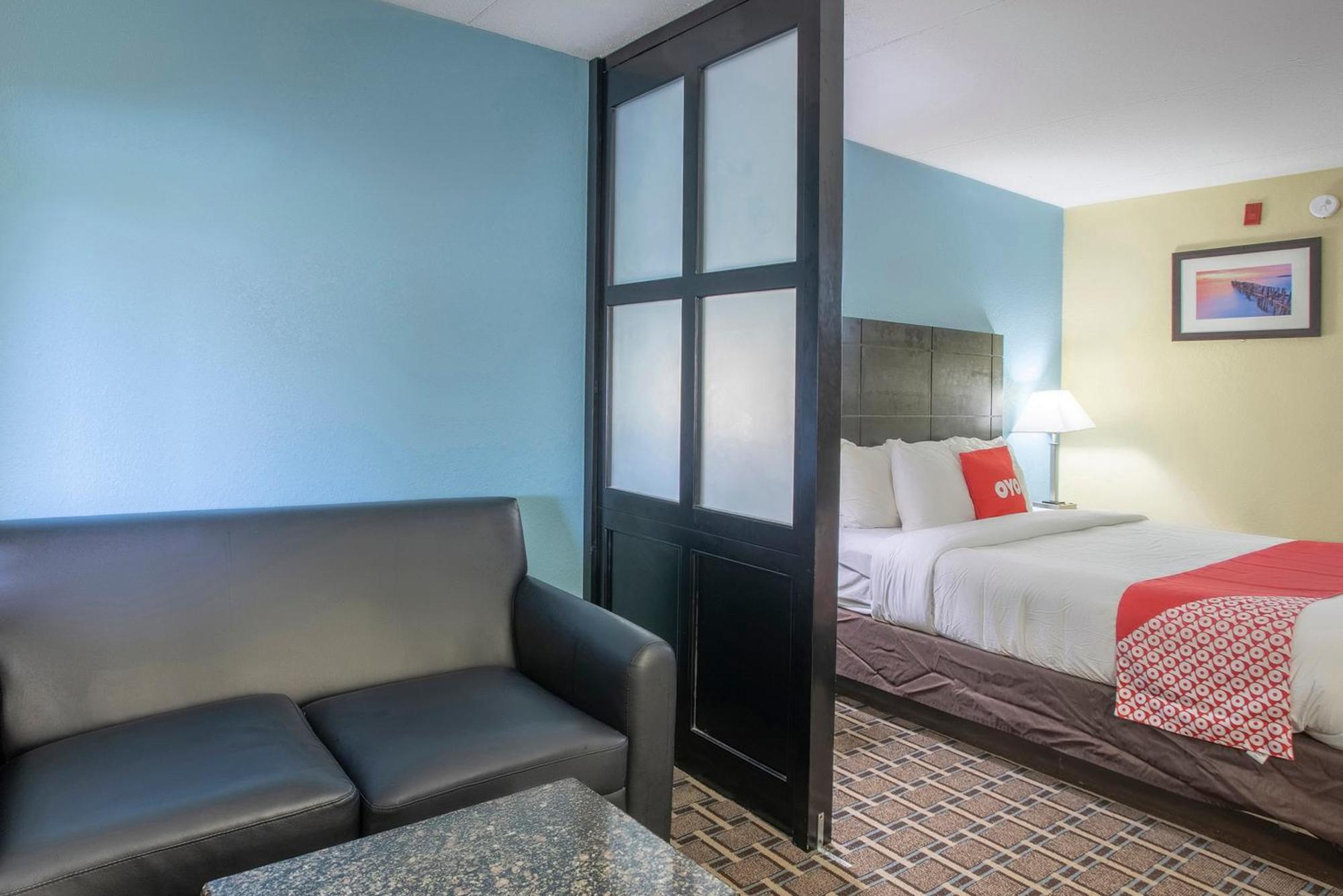 Oyo Hotel Knoxville Tn Cedar Bluff I-40 Exterior foto