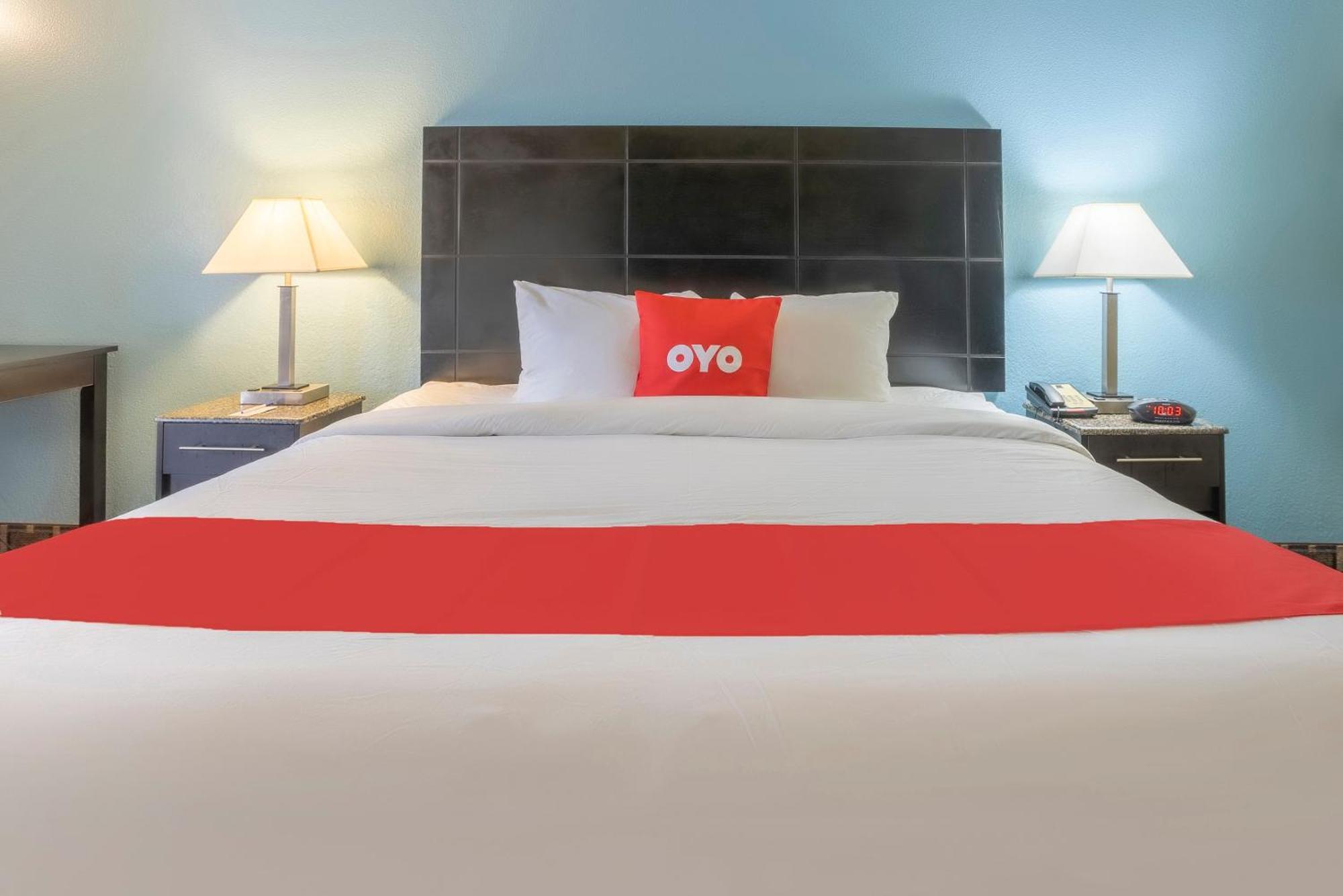 Oyo Hotel Knoxville Tn Cedar Bluff I-40 Exterior foto